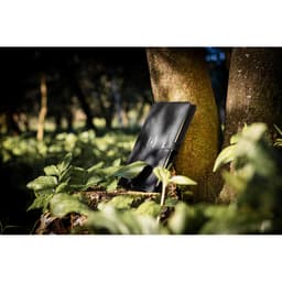 ELEVATE A5 FOLDER. Pasta A5 em 300D poliéster 100% reciclado com carregador por indução embutido (5'000 mAh) e bloco com páginas pautadas Code.: 53581 - foto 12